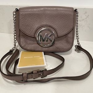Michael Kors Gray ‘Fulton’ leather small Crossbody Bag Like new!